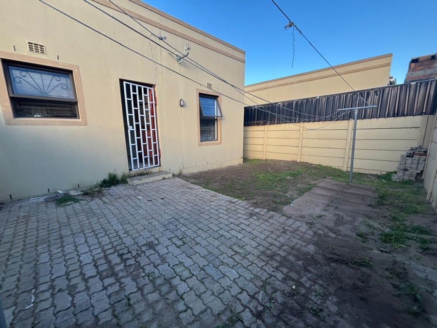 To Let 2 Bedroom Property for Rent in Bardale Village Western Cape